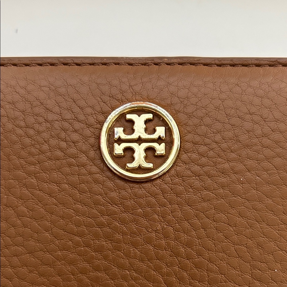 Tory Burch Tan Leather Zip Wallet - Picture 2 of 8
